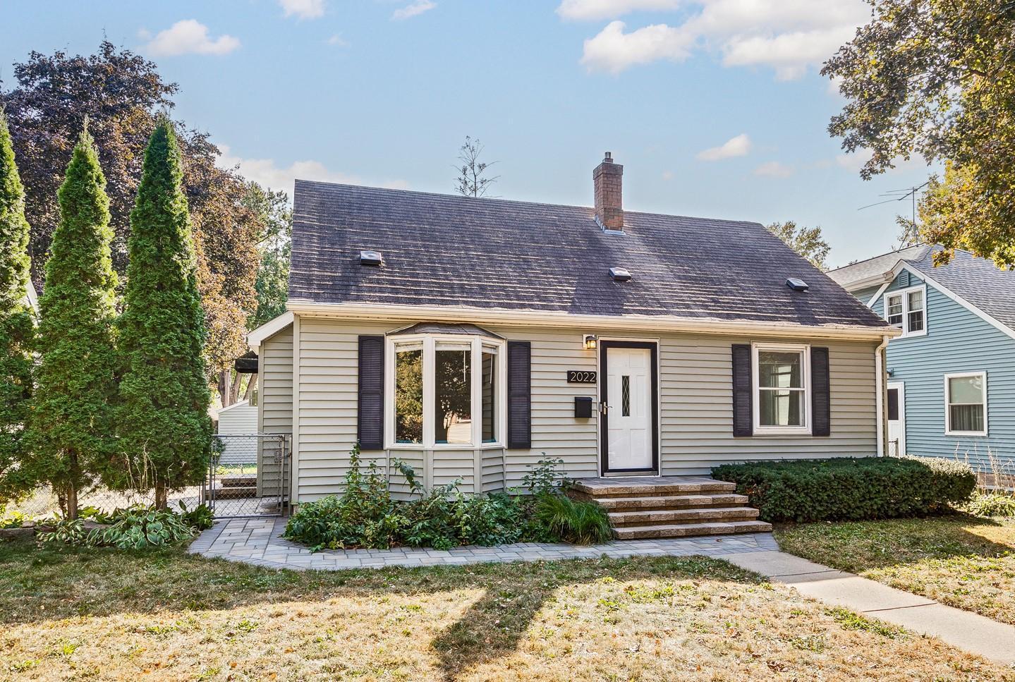 View of Residential at 2022 Thure Avenue, Saint Paul MN 55116, Saint Paul - Mike Wilen | Minnesota Team Real Estate