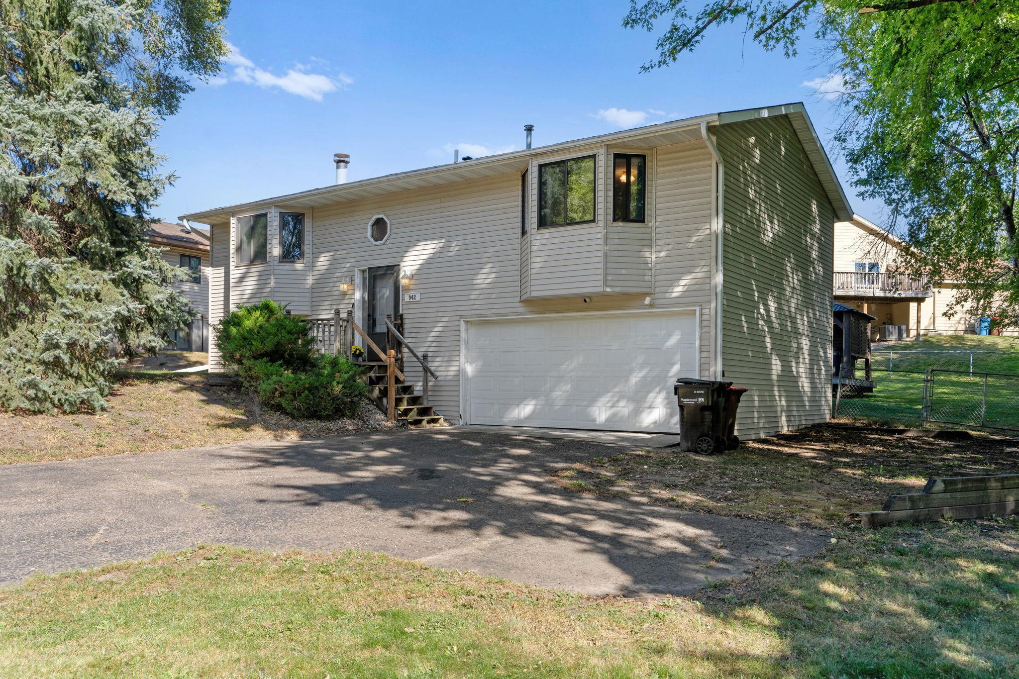 View of Residential at 942 McKnight Road, Maplewood MN 55119, Maplewood - Mike Wilen | Minnesota Team Real Estate