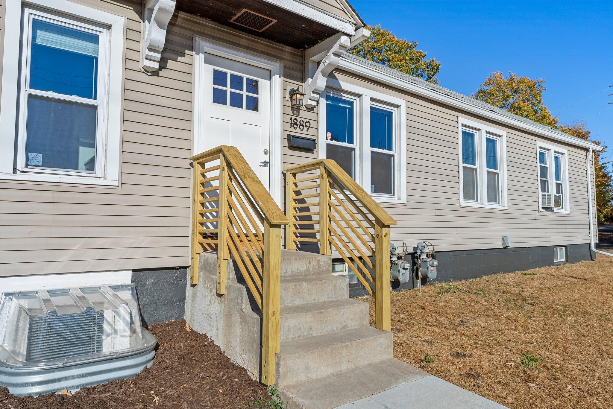 View of Residential Income at 1889 Saint Anthony Avenue, Saint Paul MN 55104, Saint Paul - Mike Wilen | Minnesota Team Real Estate