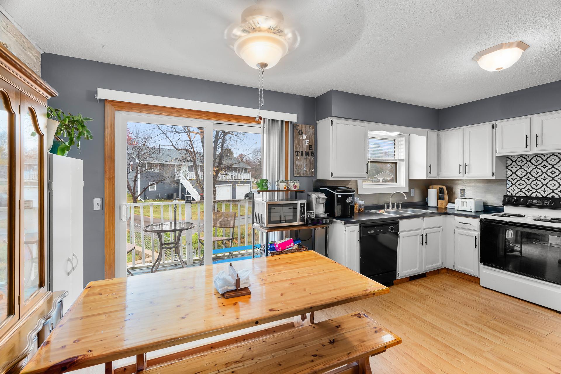 View of Residential at 2891 Hillvale Court, Oakdale MN 55128, Oakdale - Mike Wilen | Minnesota Team Real Estate