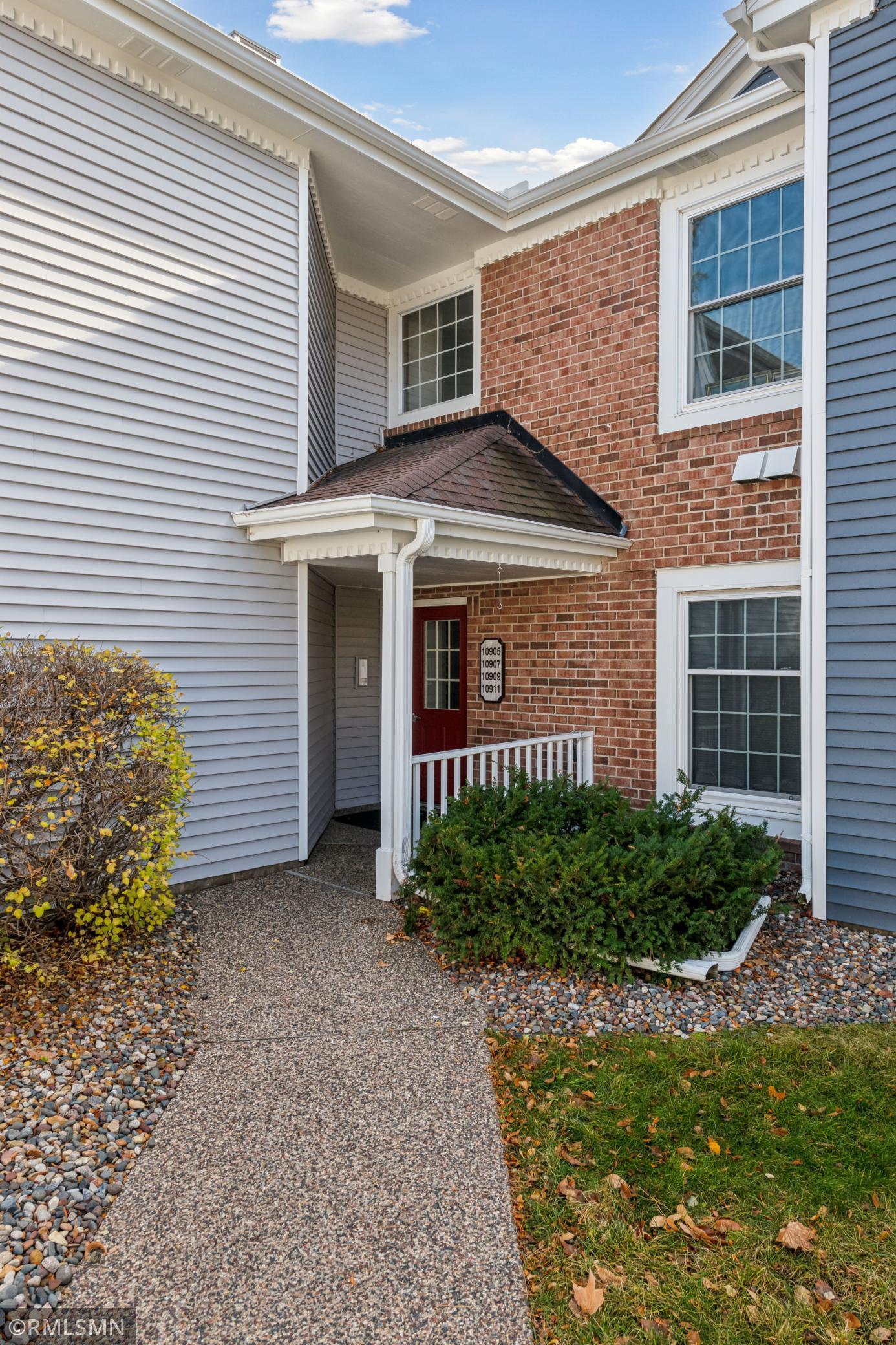 View of Residential at 10905 Sumter Avenue, Bloomington MN 55438, Bloomington - Mike Wilen | Minnesota Team Real Estate