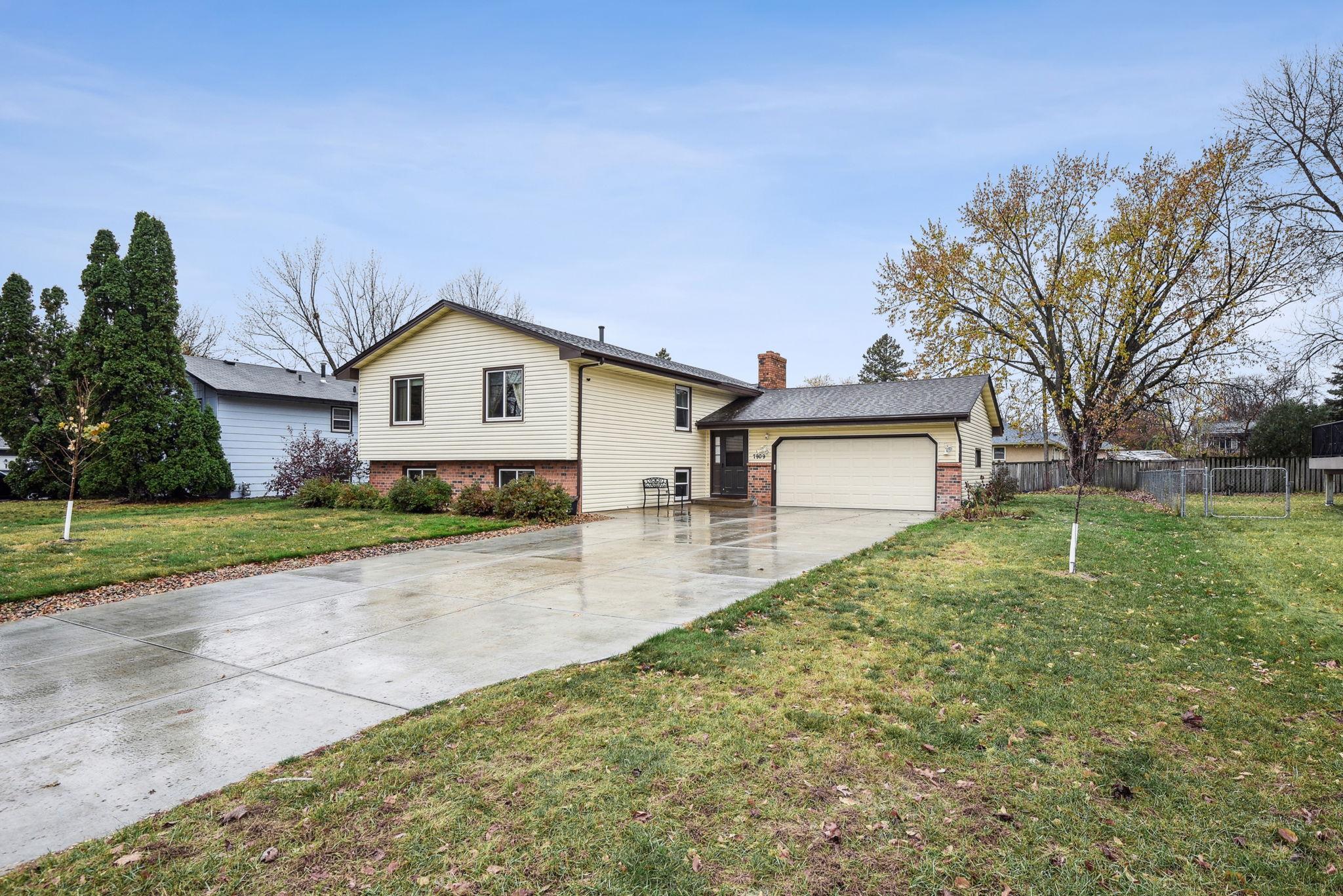 View of Residential at 7909 Orchard Avenue, Brooklyn Park MN 55443, Brooklyn Park - Mike Wilen | Minnesota Team Real Estate