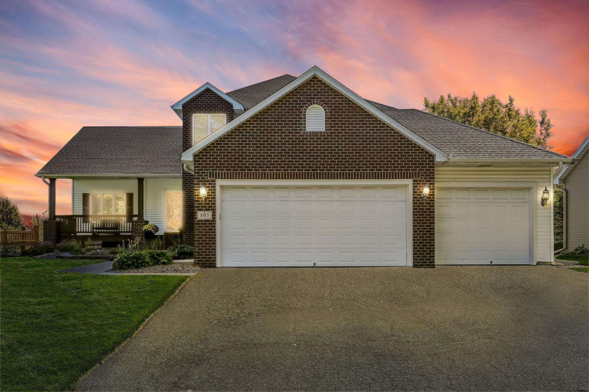 View of Residential at 805 Henslow Avenue, Oakdale MN 55128, Oakdale - Mike Wilen | Minnesota Team Real Estate