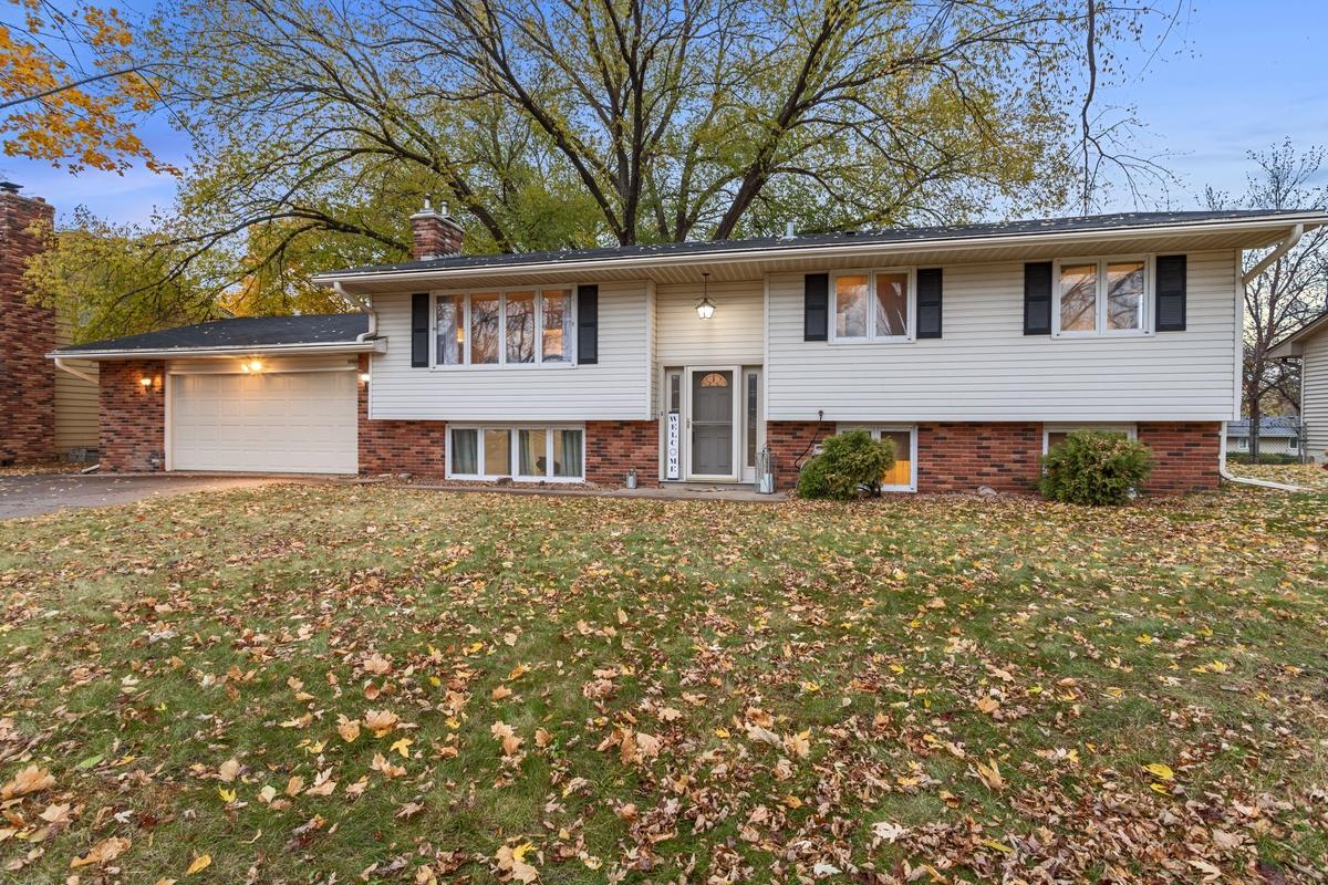 View of Residential at 2000 Tamarack Lane, Burnsville MN 55337, Burnsville - Mike Wilen | Minnesota Team Real Estate