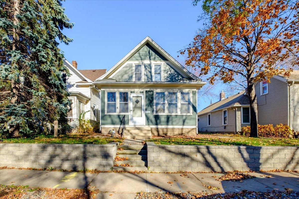 View of Residential at 971 Cook Avenue, Saint Paul MN 55106, Saint Paul - Mike Wilen | Minnesota Team Real Estate