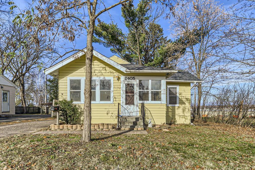 View of Residential at 2405 7th Avenue, North Saint Paul MN 55109, North Saint Paul - Mike Wilen | Minnesota Team Real Estate