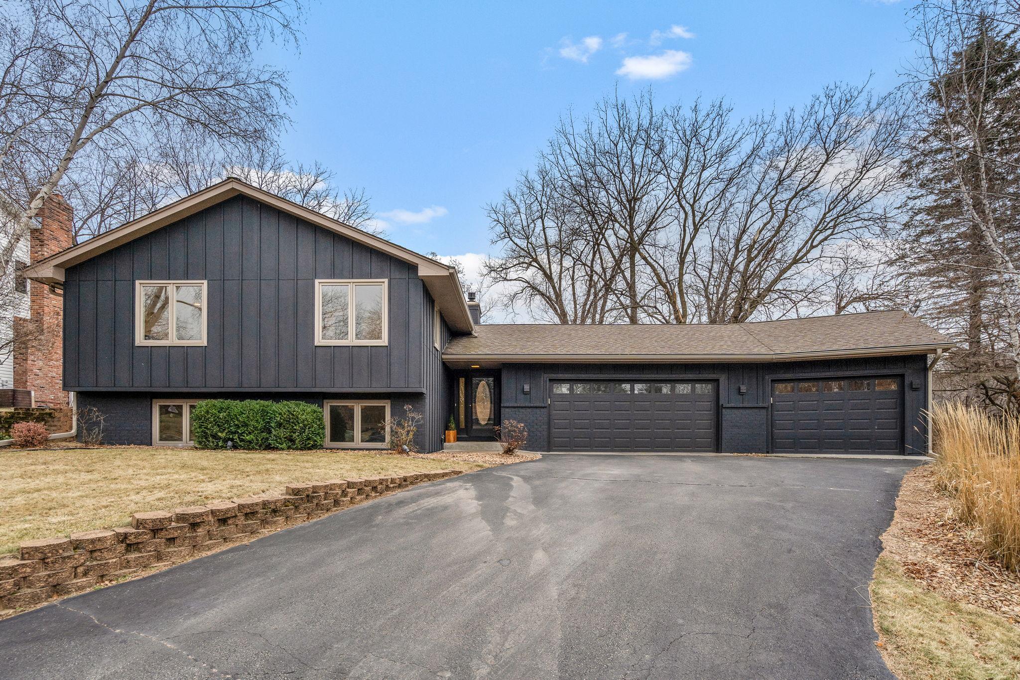View of Residential at 8131 Tierneys Woods Curve, Bloomington MN 55438, Bloomington - Mike Wilen | Minnesota Team Real Estate