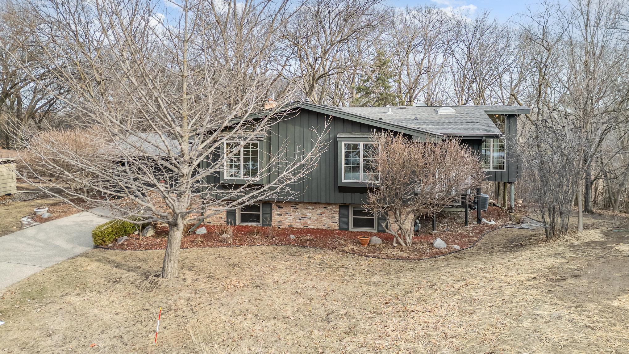 View of Residential at 908 Woodlawn Court, Burnsville MN 55337, Burnsville - Mike Wilen | Minnesota Team Real Estate