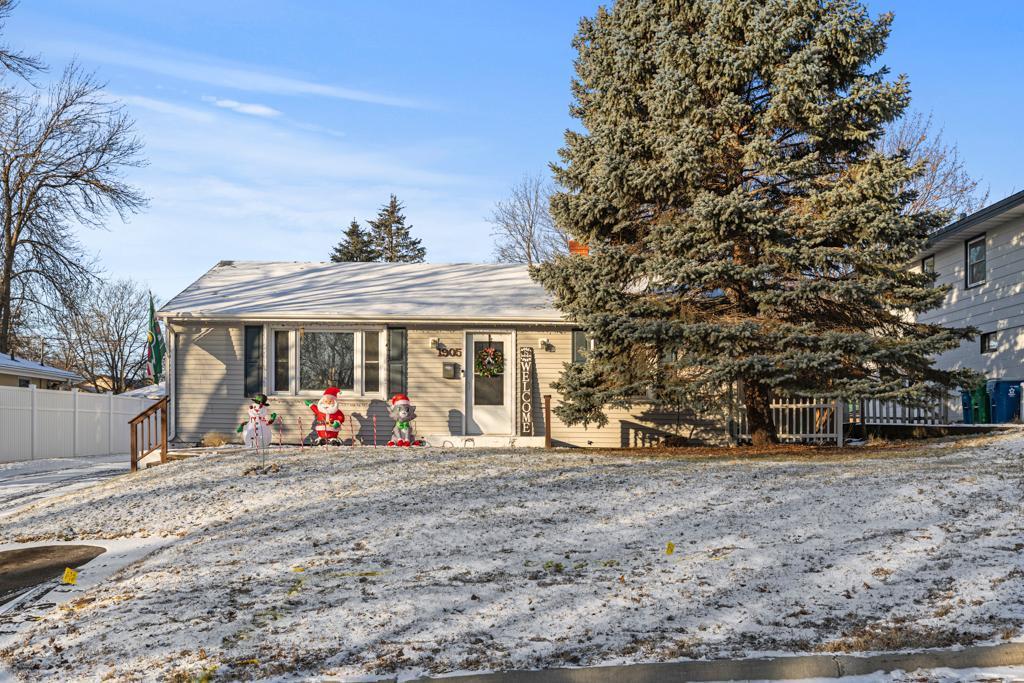 View of Residential at 1905 Hillsboro Avenue, Golden Valley MN 55427, Golden Valley - Mike Wilen | Minnesota Team Real Estate