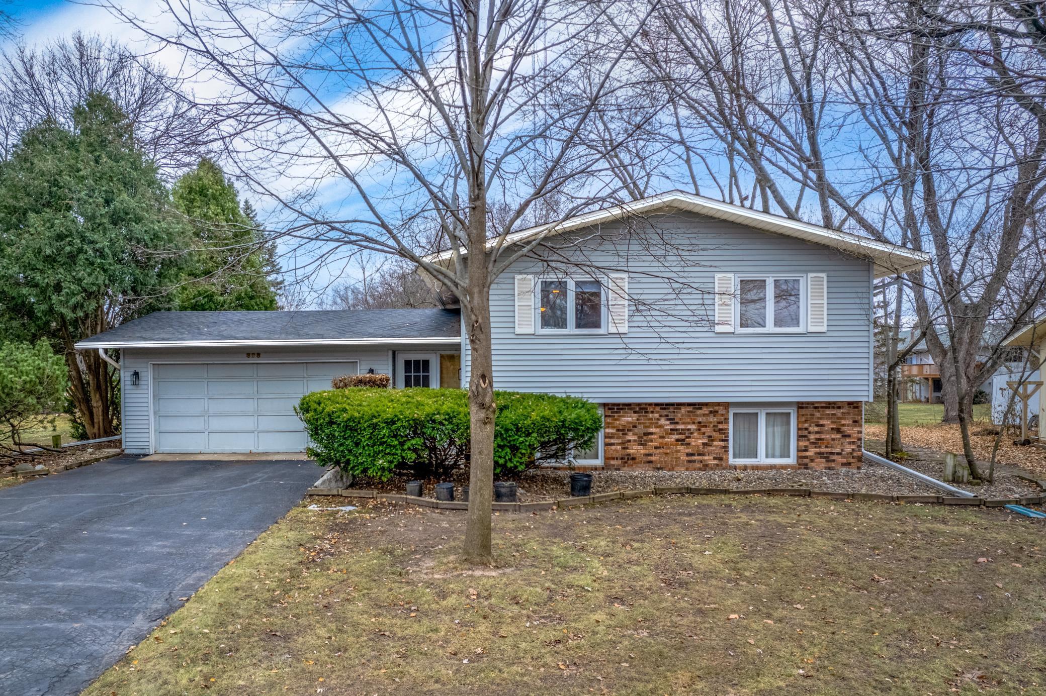 View of Residential at 898 Dawn Avenue, Shoreview MN 55126, Shoreview - Mike Wilen | Minnesota Team Real Estate
