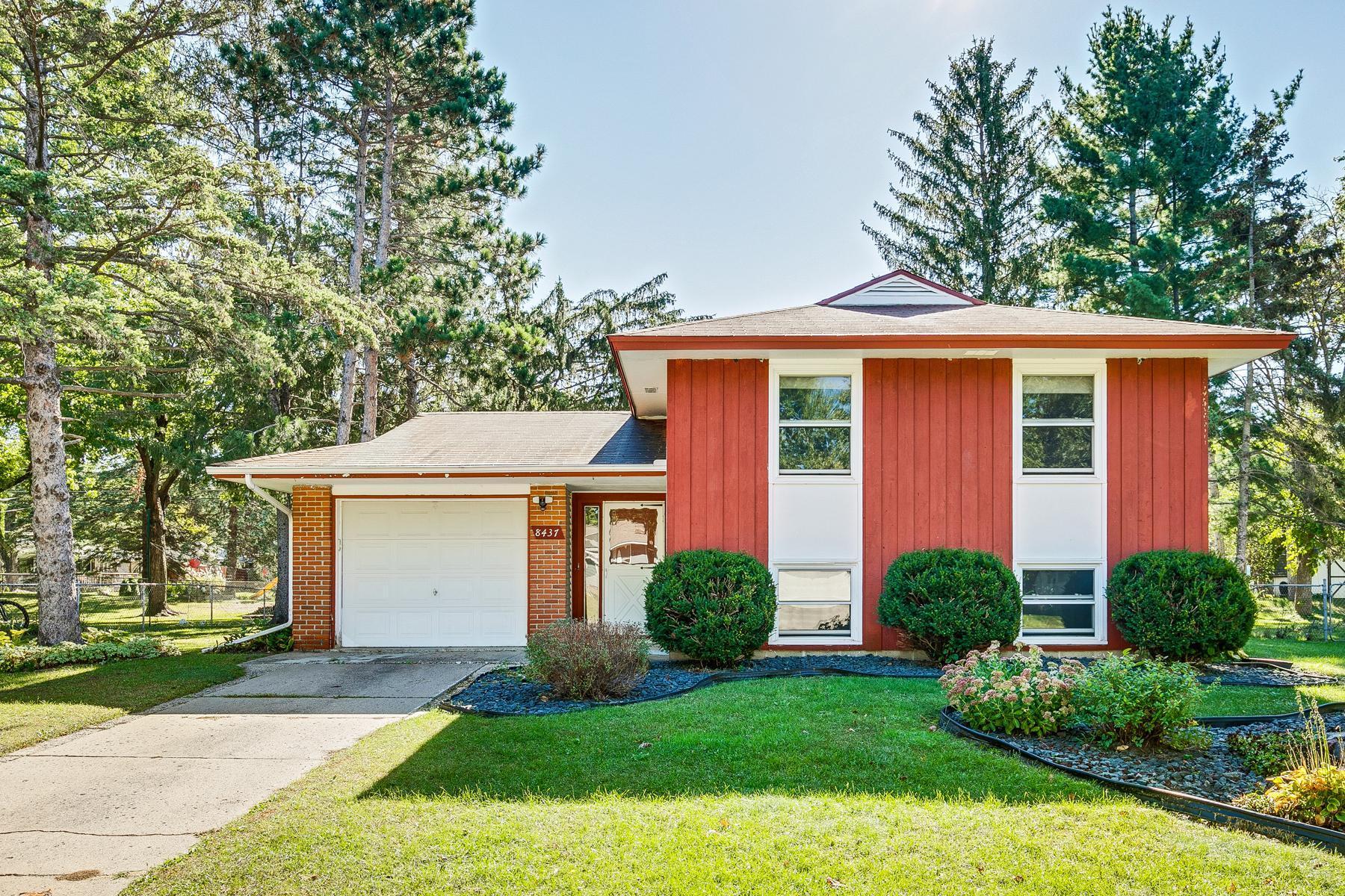 View of Residential at 8437 Henna Avenue, Cottage Grove MN 55016, Cottage Grove - Mike Wilen | Minnesota Team Real Estate