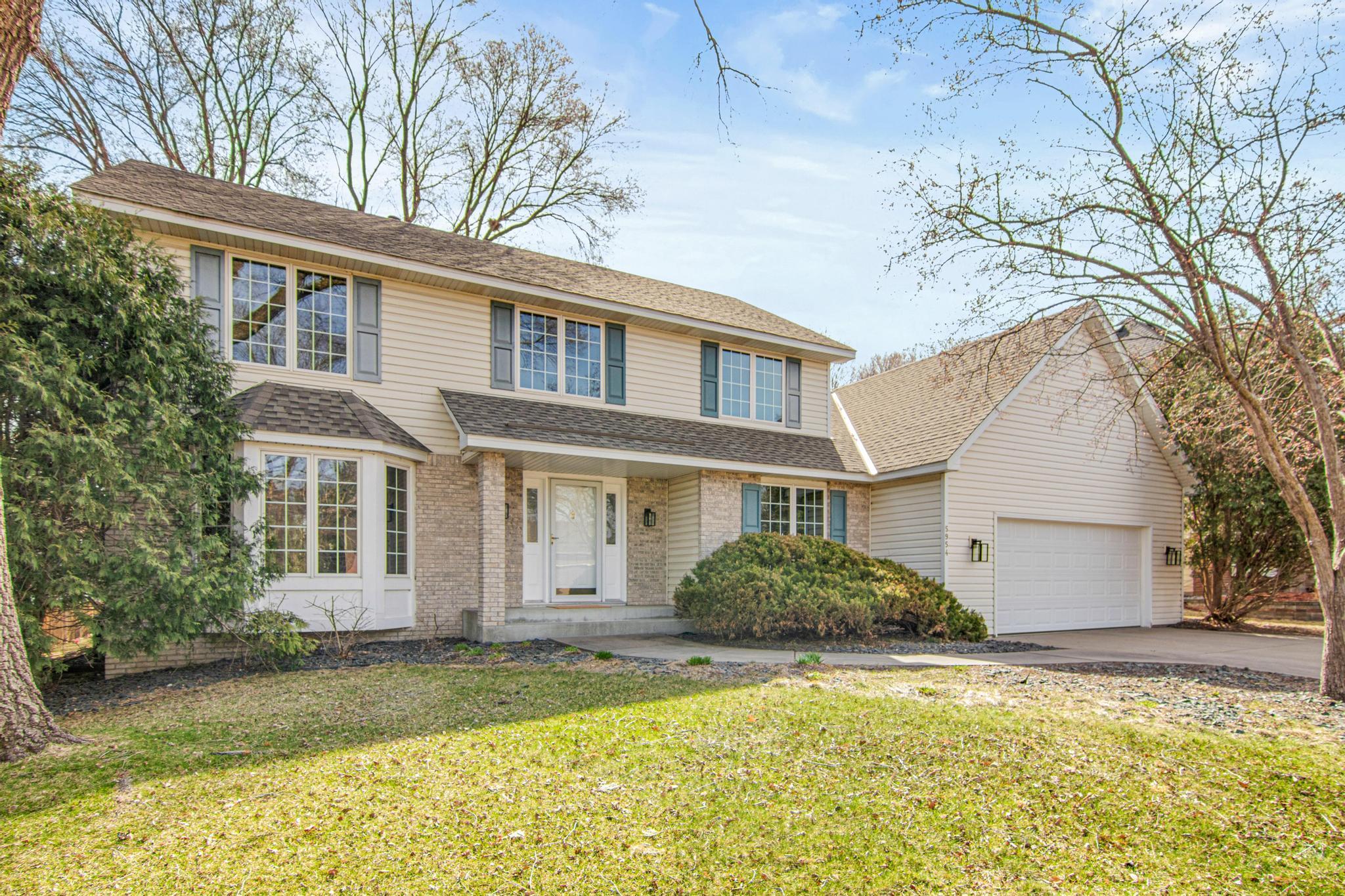 View of Residential at 5954 Parkwood Drive, Shoreview MN 55126, Shoreview - Mike Wilen | Minnesota Team Real Estate