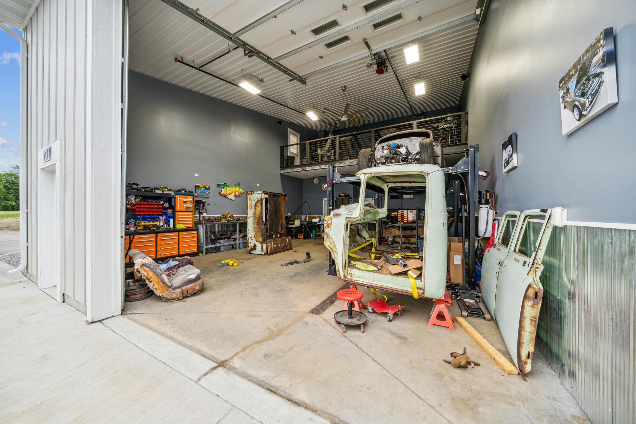 View of Commercial Sale at 721 Industrial Boulevard #D5, Watertown MN 55388, Watertown (10 of 17) - Mike Wilen | Minnesota Team Real Estate