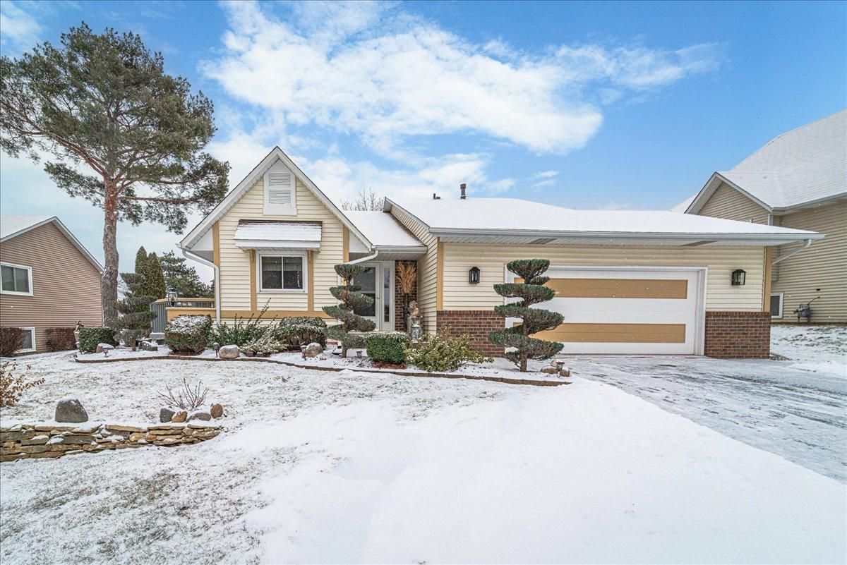 View of Residential at 15720 Hallmark Path, Apple Valley MN 55124, Apple Valley - Mike Wilen | Minnesota Team Real Estate