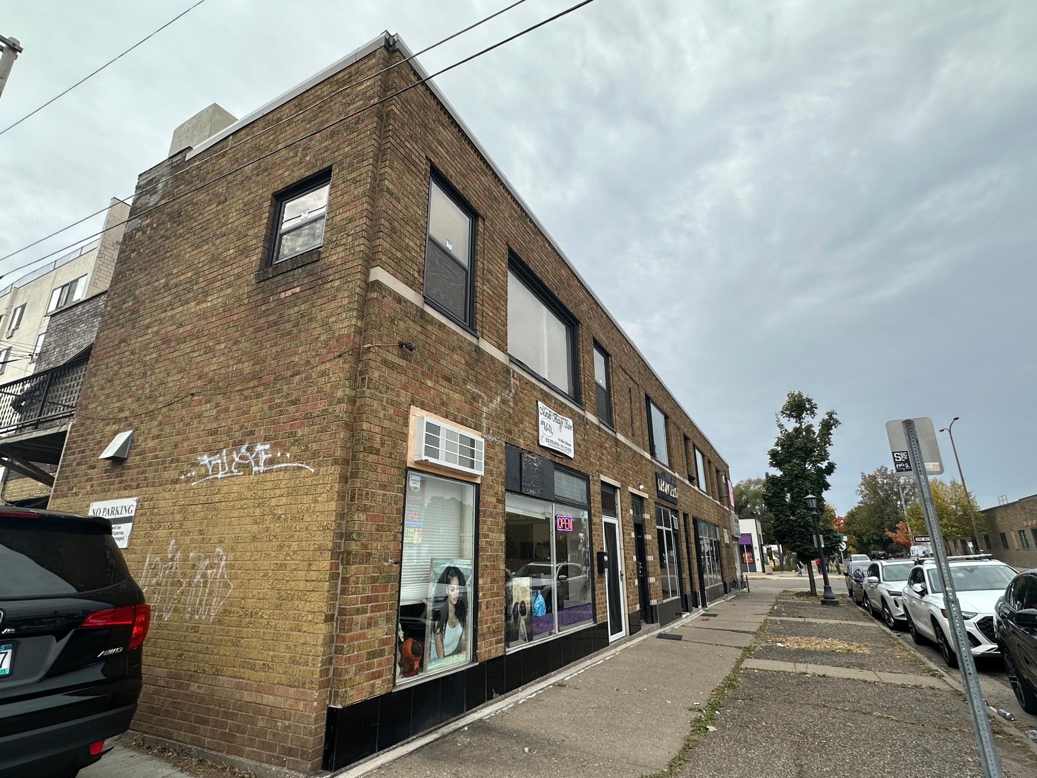 View of Commercial Sale at 568 Snelling Avenue, Saint Paul MN 55104, Saint Paul (2 of 4) - Mike Wilen | Minnesota Team Real Estate