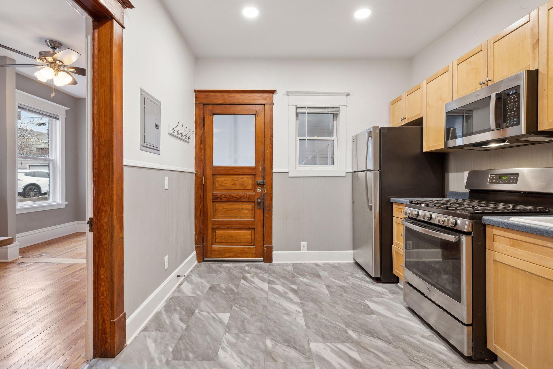 View of Residential Income at 2125 Harriet Avenue, Minneapolis MN 55405, Minneapolis (59 of 90) - Mike Wilen | Minnesota Team Real Estate