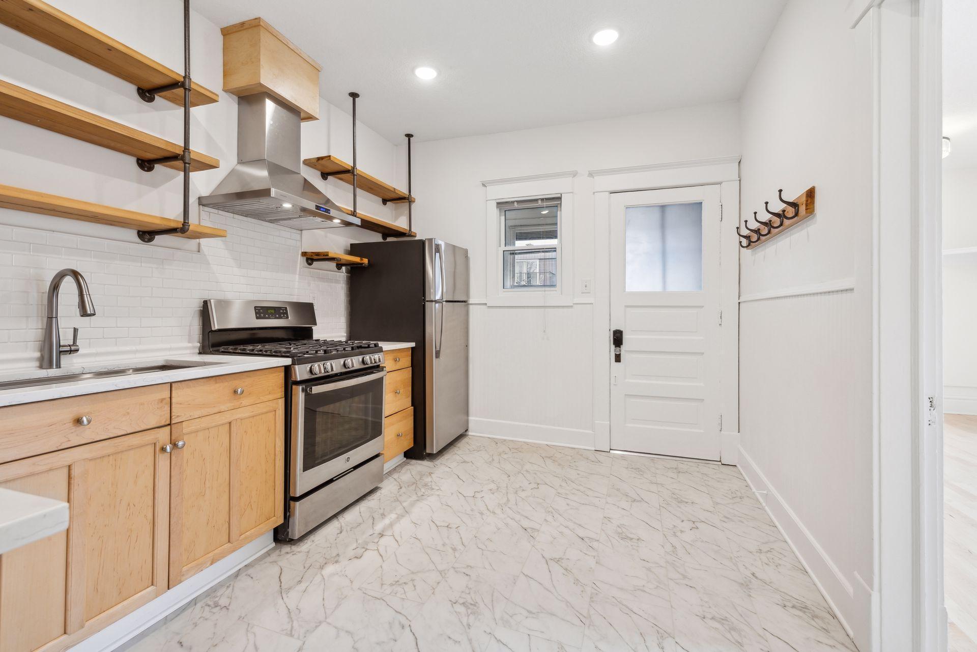 View of Residential Income at 2125 Harriet Avenue, Minneapolis MN 55405, Minneapolis (18 of 90) - Mike Wilen | Minnesota Team Real Estate
