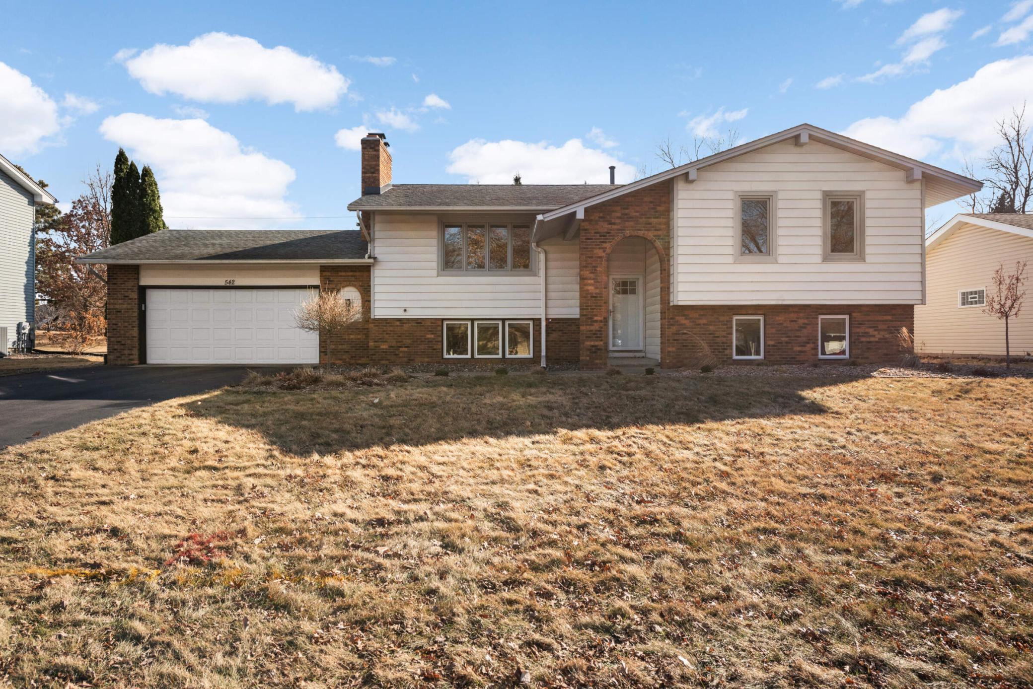 View of Residential at 542 Tomlyn Avenue, Shoreview MN 55126, Shoreview - Mike Wilen | Minnesota Team Real Estate