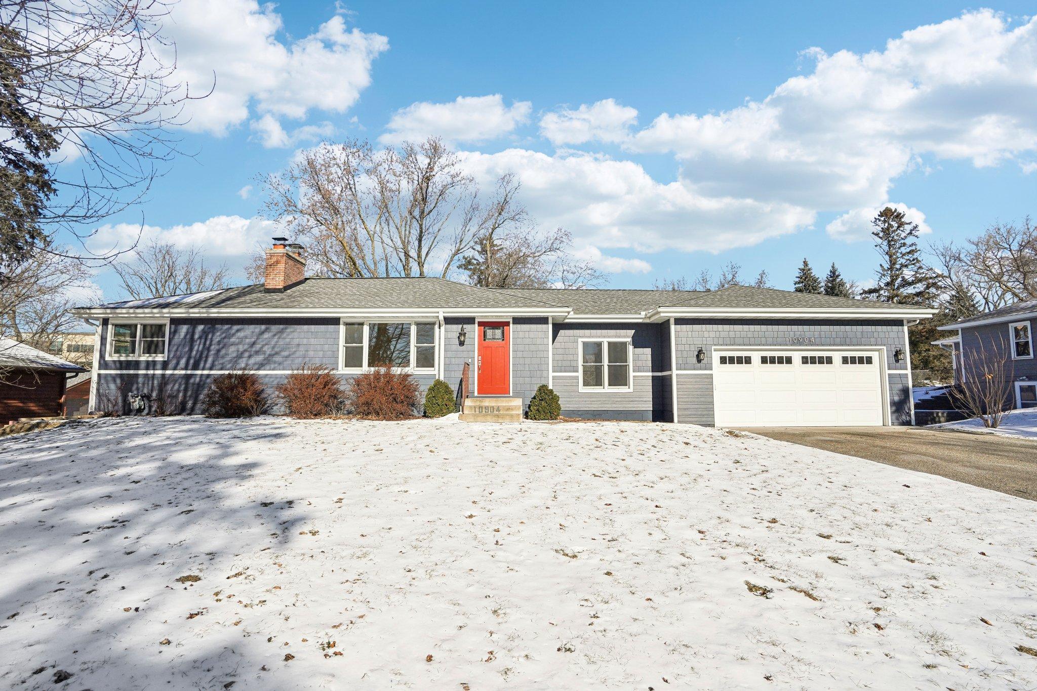 View of Residential at 10904 Oak Knoll Terrace, Minnetonka MN 55305, Minnetonka - Mike Wilen | Minnesota Team Real Estate