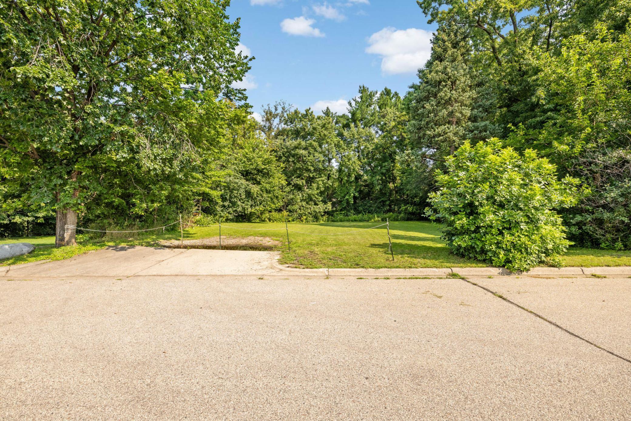 View of Land at 4102 Wayzata Boulevard, Golden Valley MN 55416, Golden Valley - Mike Wilen | Minnesota Team Real Estate