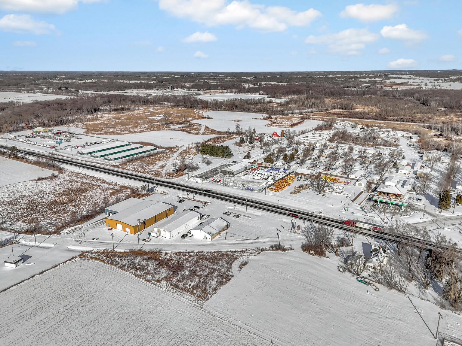 View of Commercial Sale at 17375 Lake Boulevard, Shafer MN 55074, Shafer (25 of 27) - Mike Wilen | Minnesota Team Real Estate