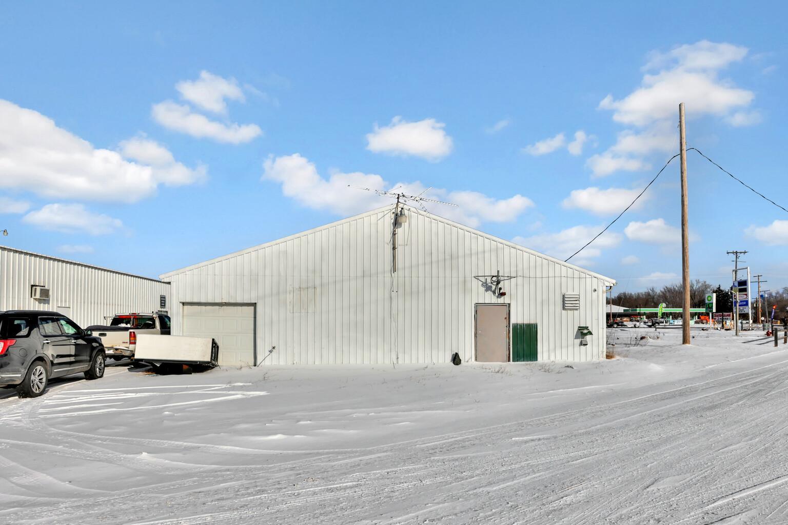 View of Commercial Sale at 17375 Lake Boulevard, Shafer MN 55074, Shafer (5 of 27) - Mike Wilen | Minnesota Team Real Estate