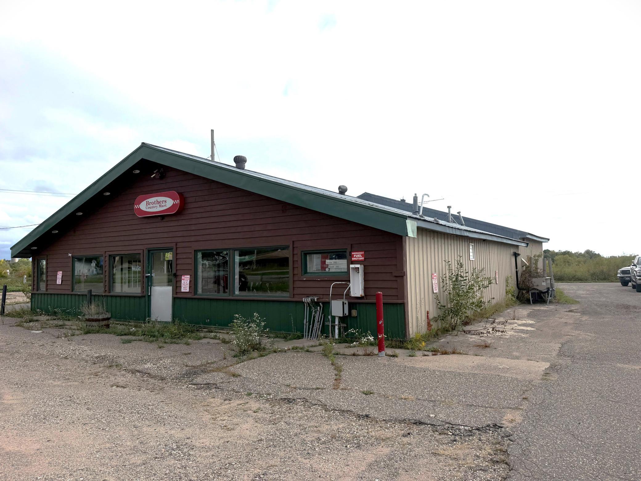 View of Commercial Sale at 17375 Lake Boulevard, Shafer MN 55074, Shafer (2 of 35) - Mike Wilen | Minnesota Team Real Estate