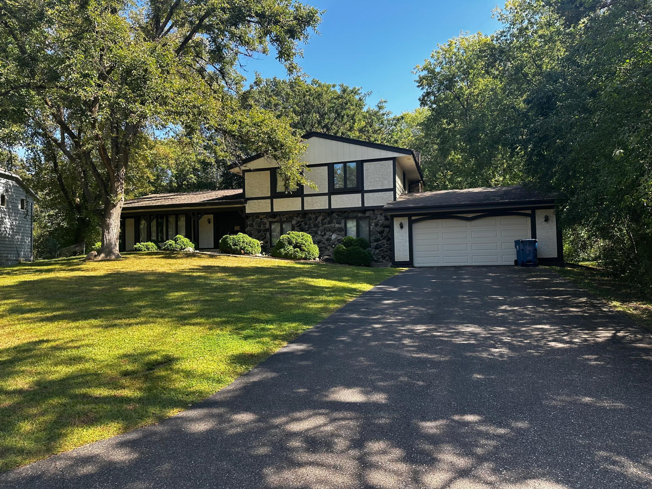View of Residential at 2841 Mayfield Road, Wayzata MN 55391, Wayzata - Mike Wilen | Minnesota Team Real Estate