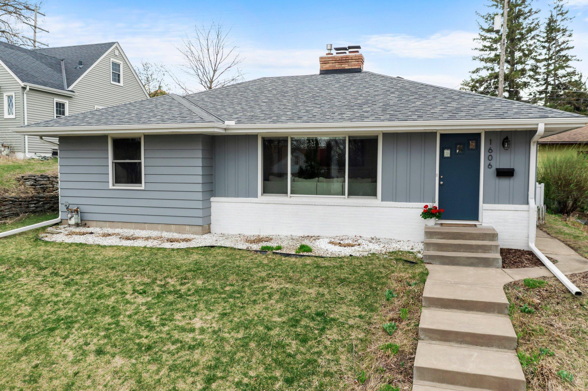 View of Residential at 1606 Highland Parkway, Saint Paul MN 55116, Saint Paul - Mike Wilen | Minnesota Team Real Estate