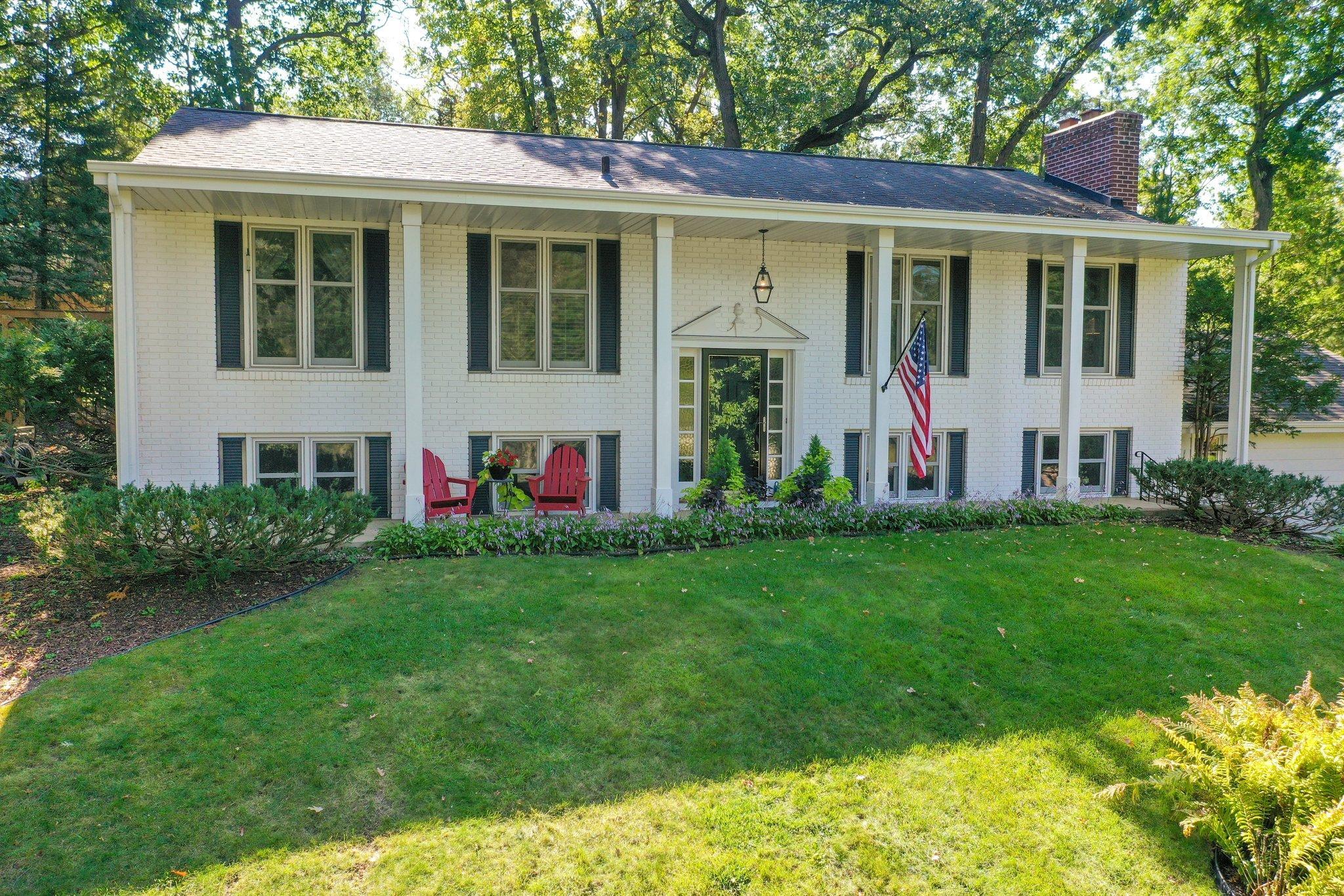 View of Residential at 2307 Sheridan Hills Road, Minnetonka MN 55391, Minnetonka - Mike Wilen | Minnesota Team Real Estate