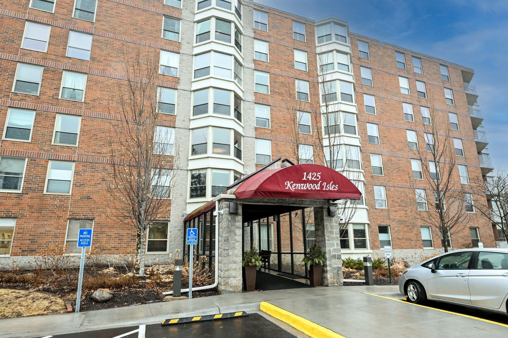 View of Residential at 1425 28th Street #406, Minneapolis MN 55408, Minneapolis - Mike Wilen | Minnesota Team Real Estate