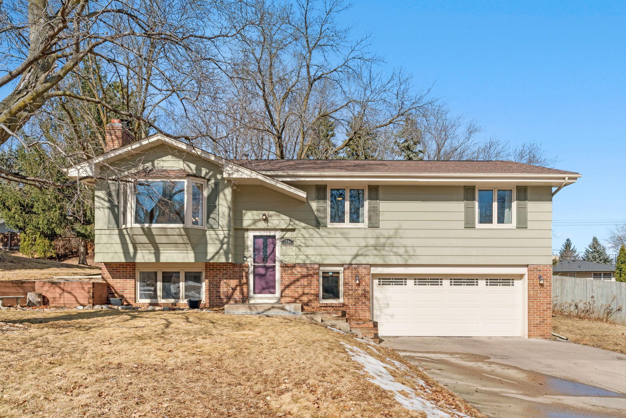View of Residential at 1724 Tioga Boulevard, New Brighton MN 55112, New Brighton - Mike Wilen | Minnesota Team Real Estate
