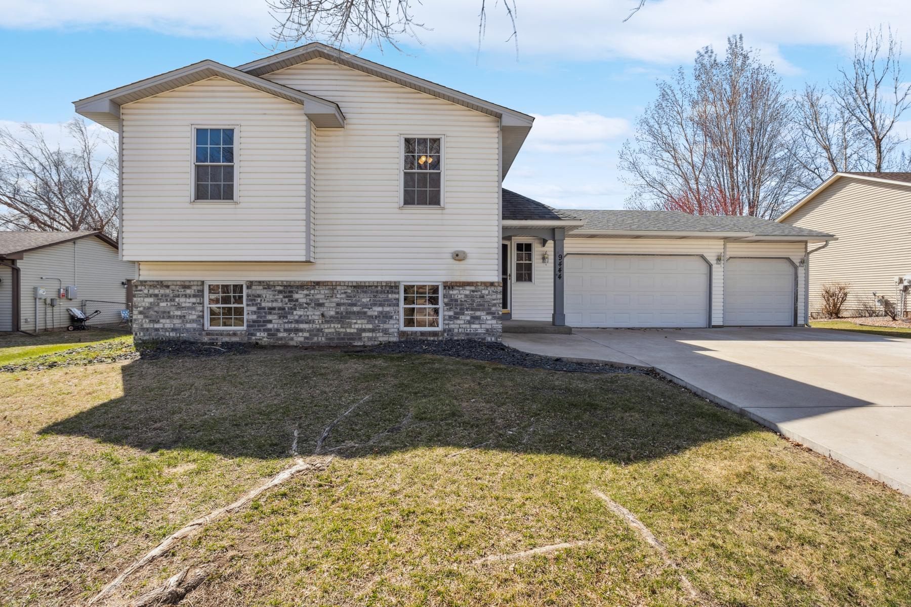 View of Residential at 9444 Jareau Avenue, Cottage Grove MN 55016, Cottage Grove - Mike Wilen | Minnesota Team Real Estate