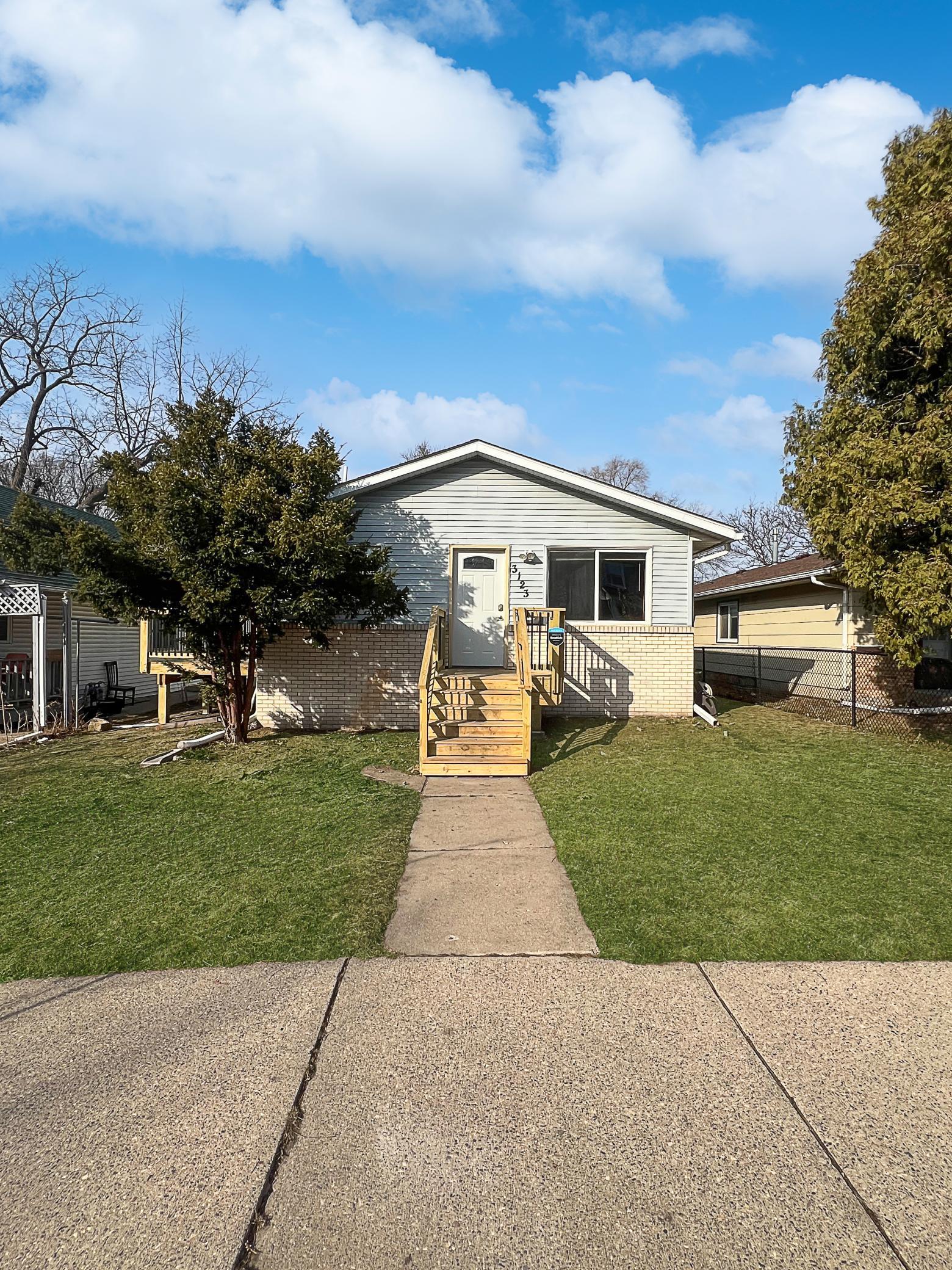 View of Residential at 3123 Thomas Avenue, Minneapolis MN 55411, Minneapolis - Mike Wilen | Minnesota Team Real Estate