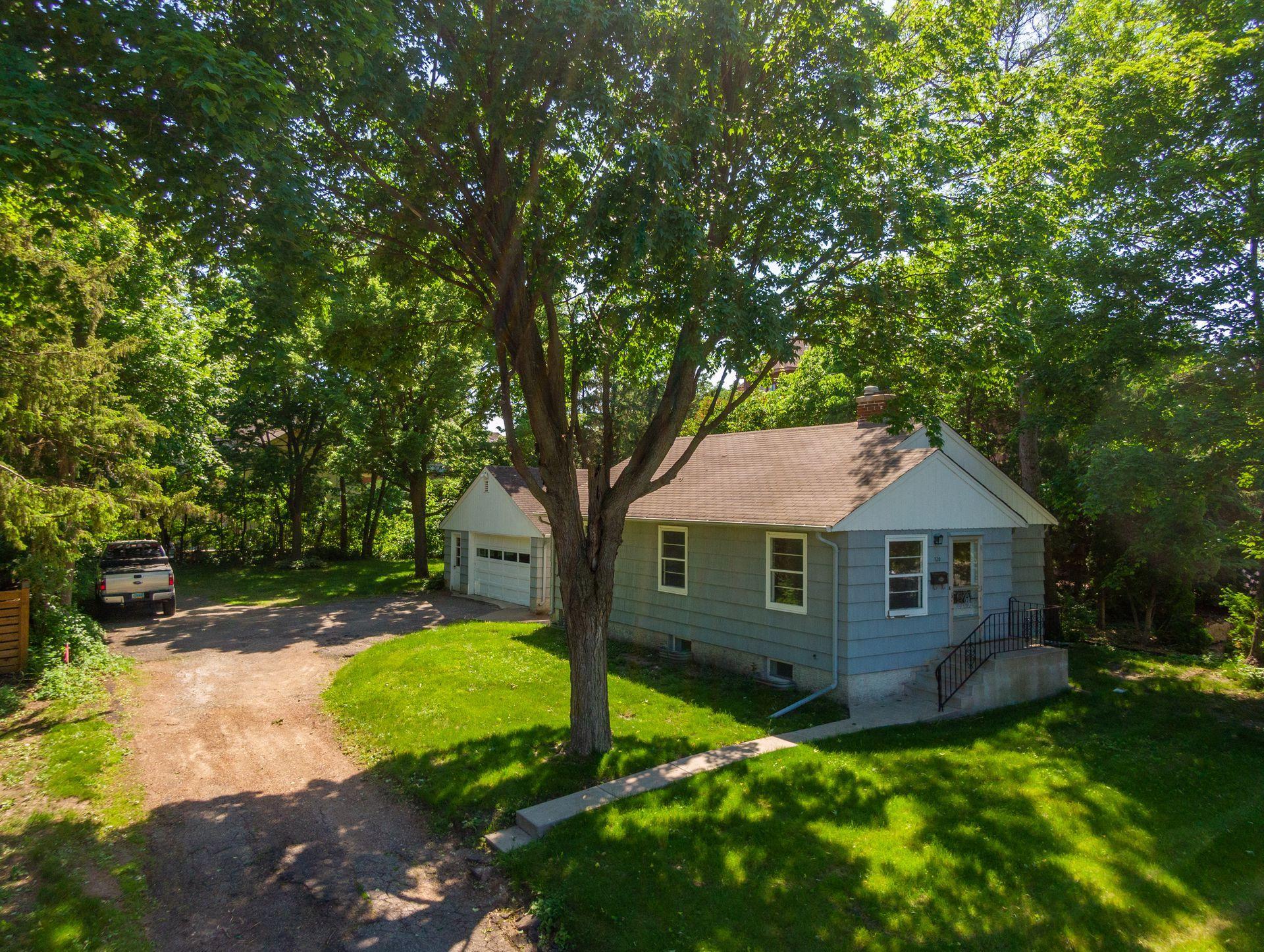 View of Residential at 720 Wayzata Boulevard, Wayzata MN 55391, Wayzata - Mike Wilen | Minnesota Team Real Estate