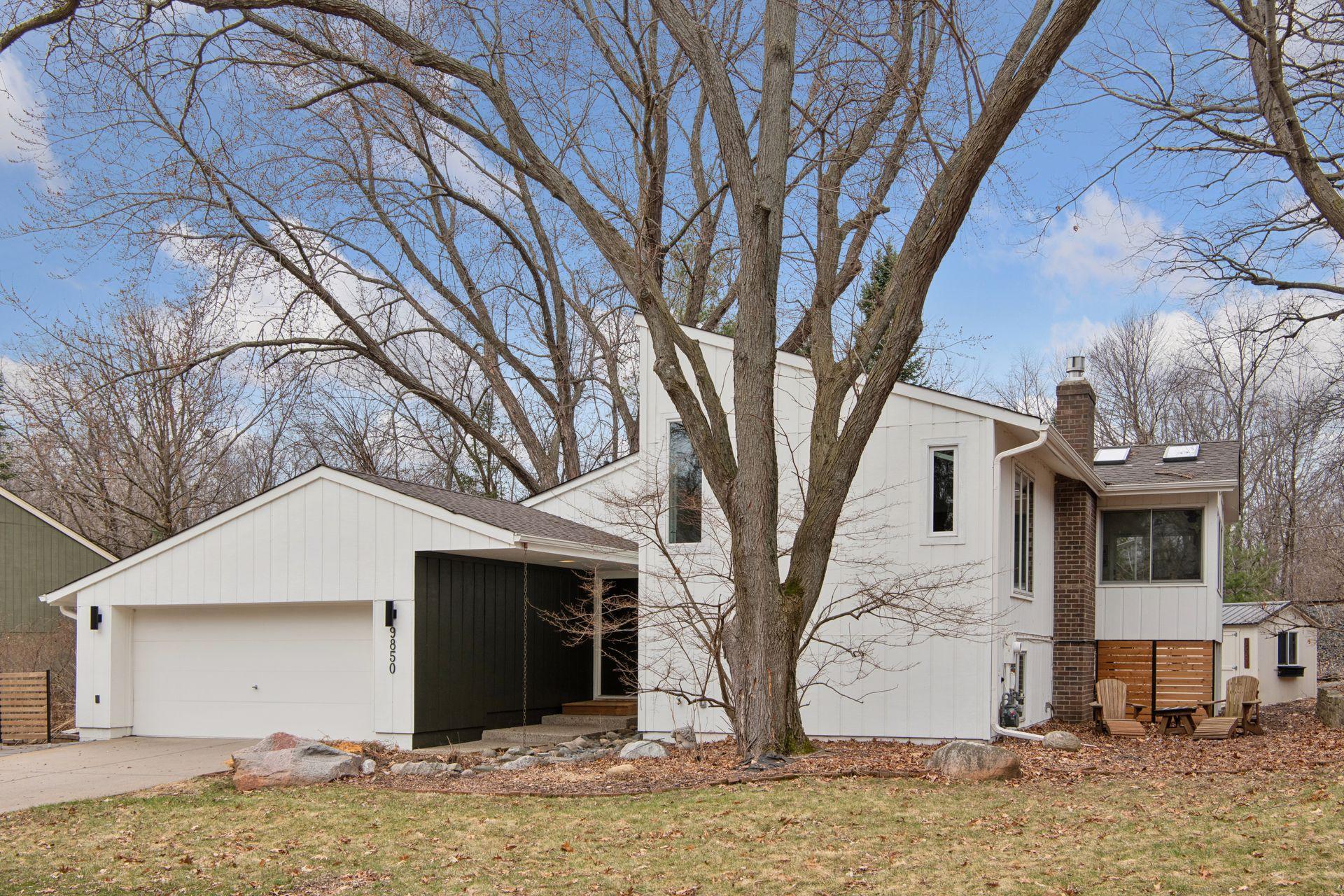 View of Residential at 9850 Edgewood Road, Bloomington MN 55438, Bloomington - Mike Wilen | Minnesota Team Real Estate
