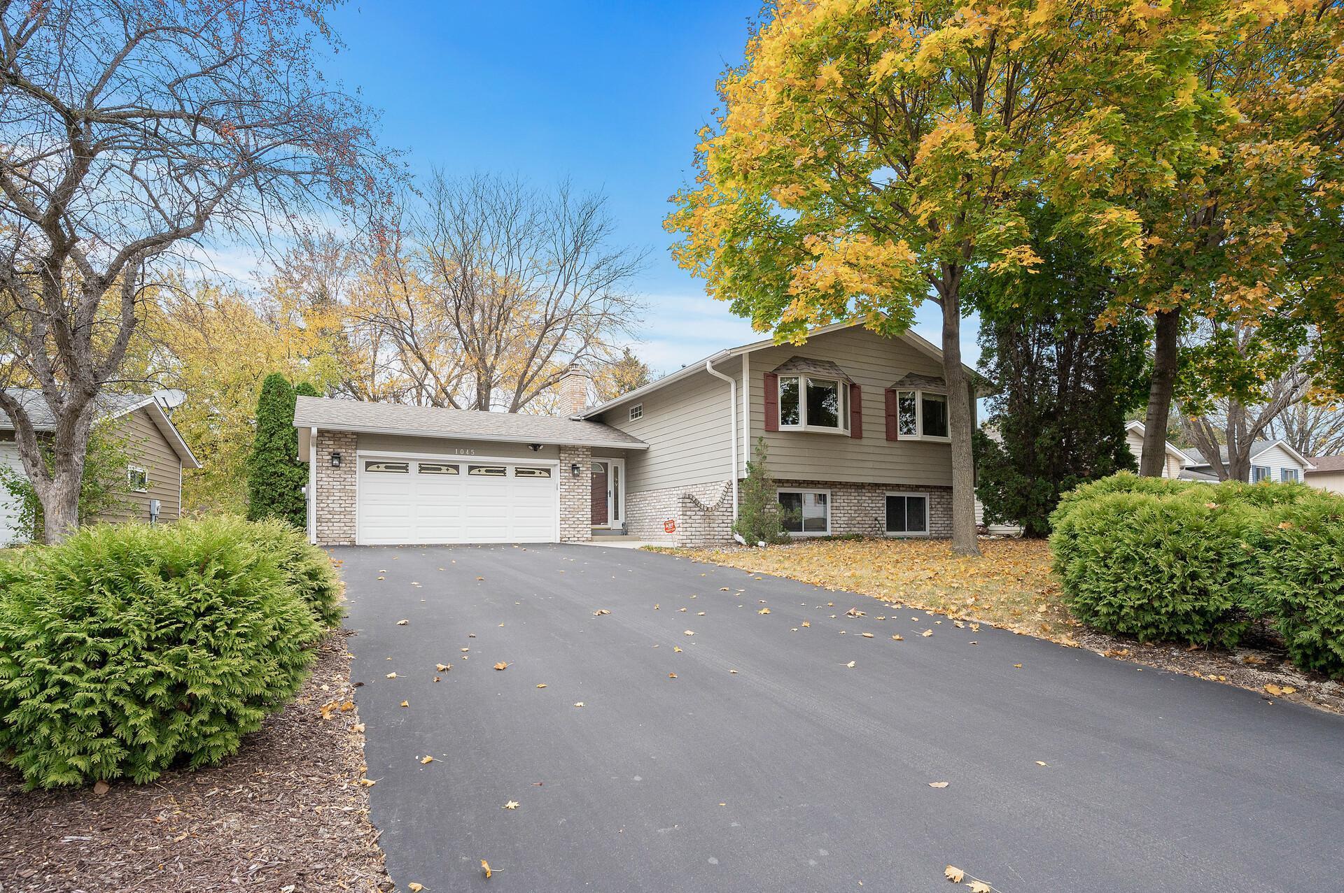 View of Residential at 1045 Robinhood Place, Shoreview MN 55126, Shoreview - Mike Wilen | Minnesota Team Real Estate