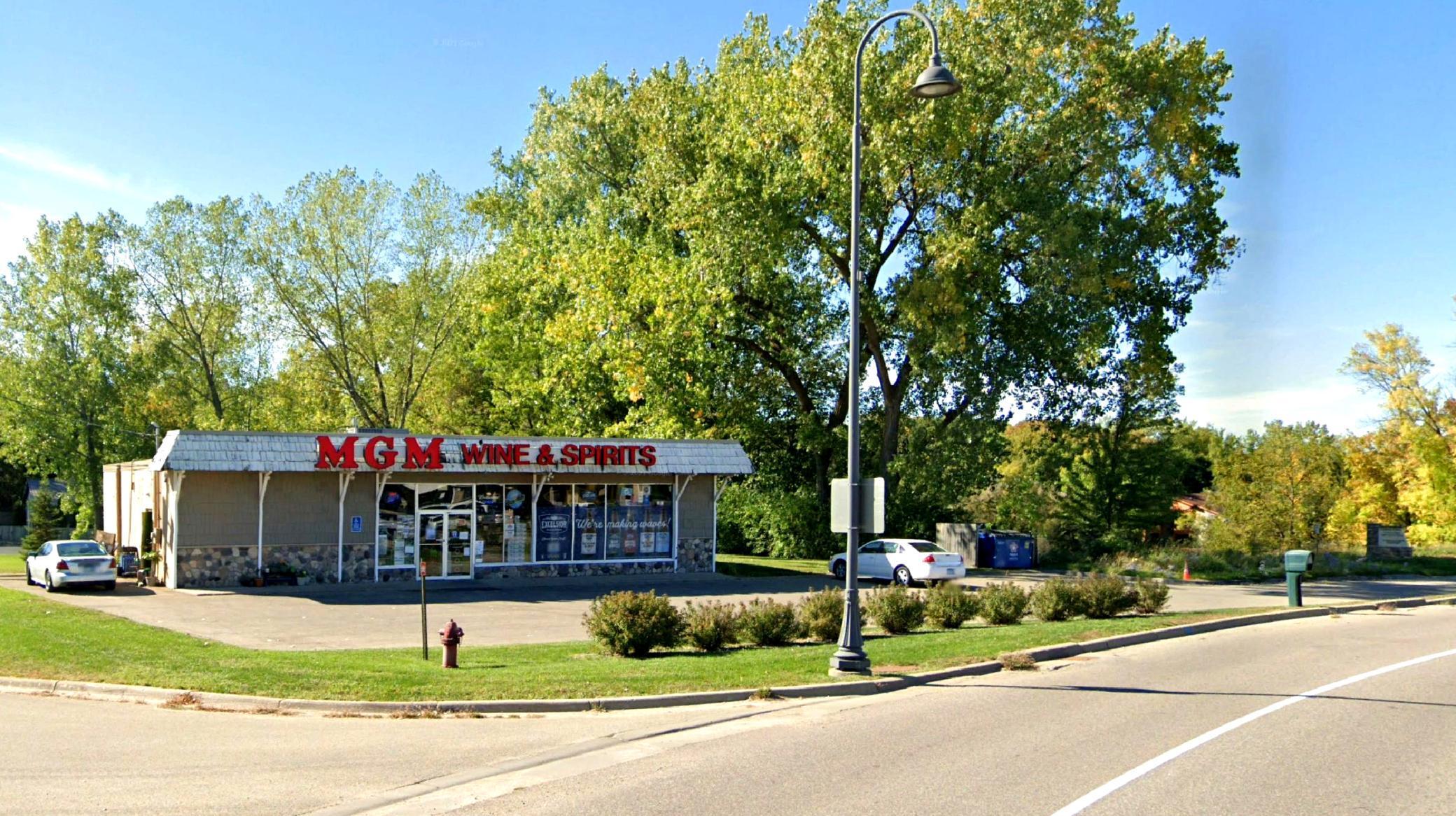 View of Commercial Sale at 5660 Manitou Road, Excelsior MN 55331, Excelsior - Mike Wilen | Minnesota Team Real Estate