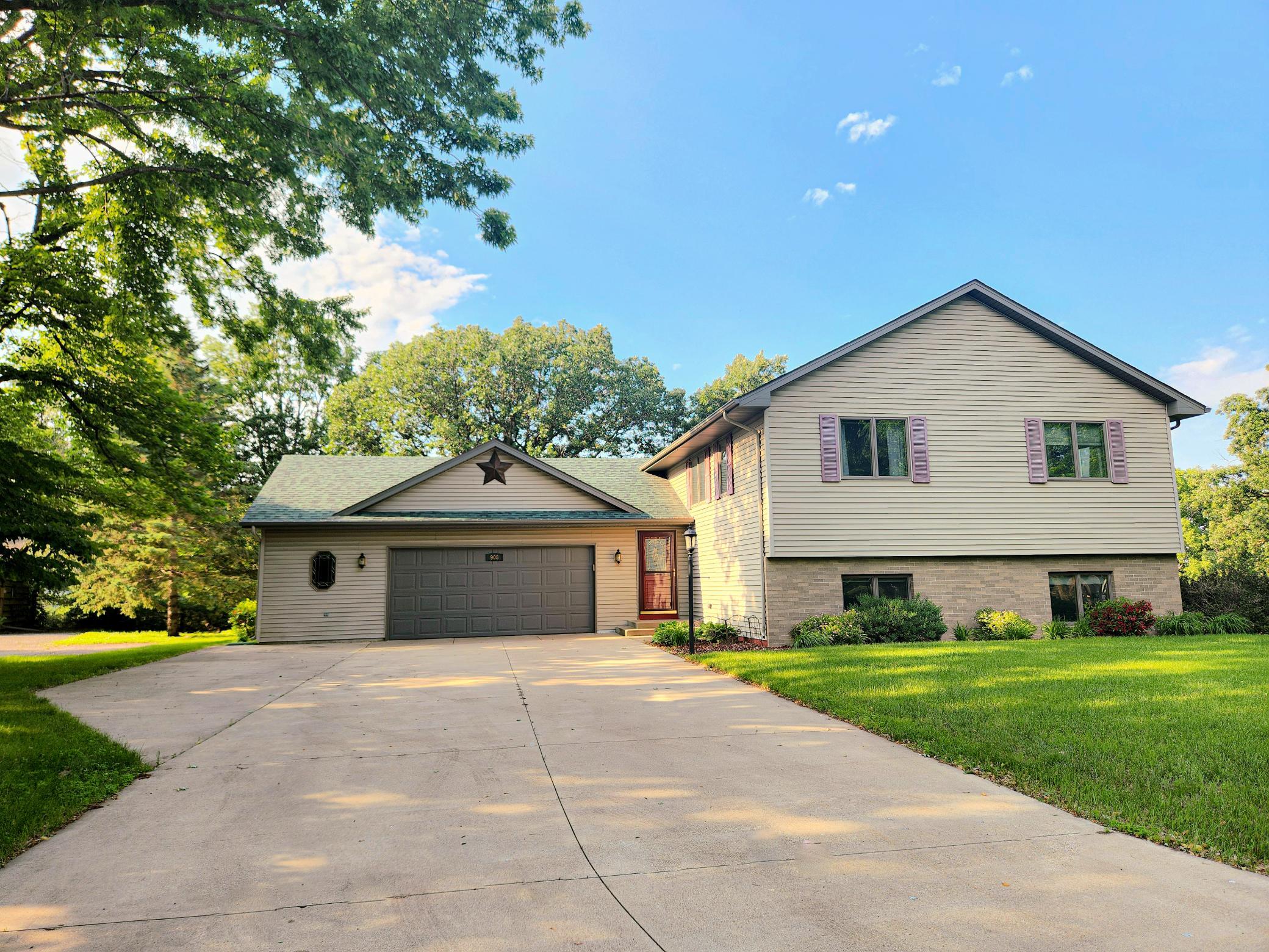 View of Residential at 908 Park Lane, Belle Plaine MN 56011, Belle Plaine - Mike Wilen | Minnesota Team Real Estate