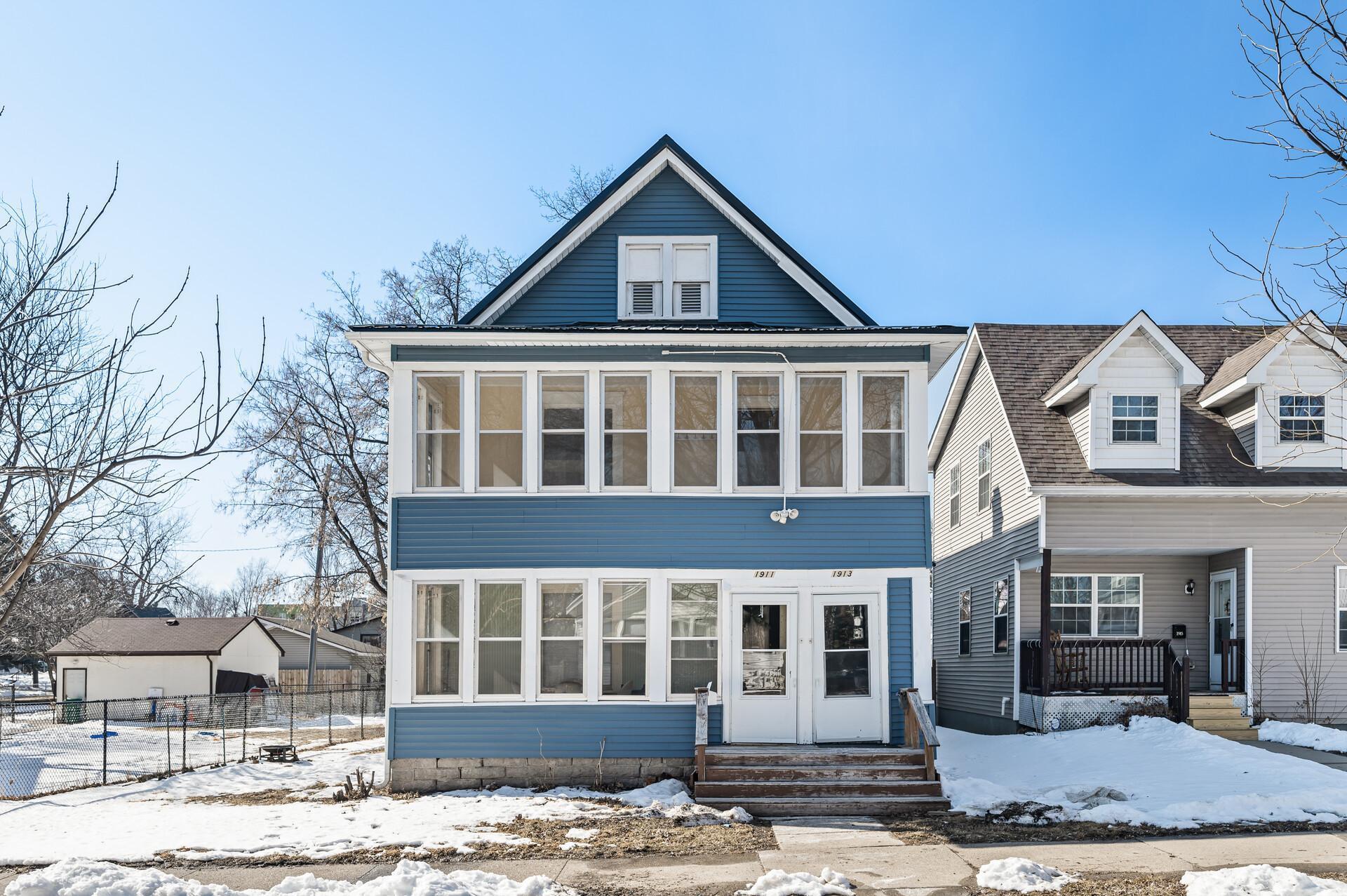 View of Residential Income at 1911 Newton Avenue, Minneapolis MN 55411, Minneapolis - Mike Wilen | Minnesota Team Real Estate