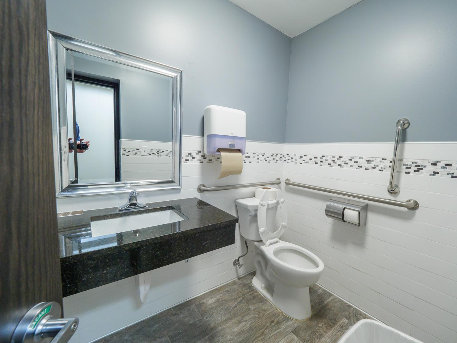 View of Commercial Sale at 4820 Minnetonka Boulevard #3, Saint Louis Park MN 55416, Saint Louis Park (16 of 21) - Mike Wilen | Minnesota Team Real Estate