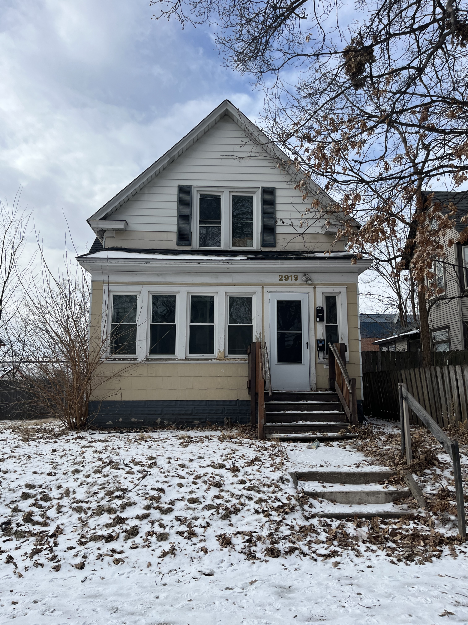 View of Residential Income at 2919 Girard Avenue, Minneapolis MN 55411, Minneapolis - Mike Wilen | Minnesota Team Real Estate
