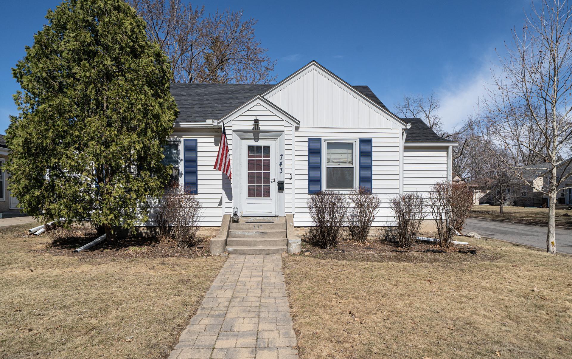 View of Residential at 743 Idaho Avenue, Saint Paul MN 55117, Saint Paul - Mike Wilen | Minnesota Team Real Estate