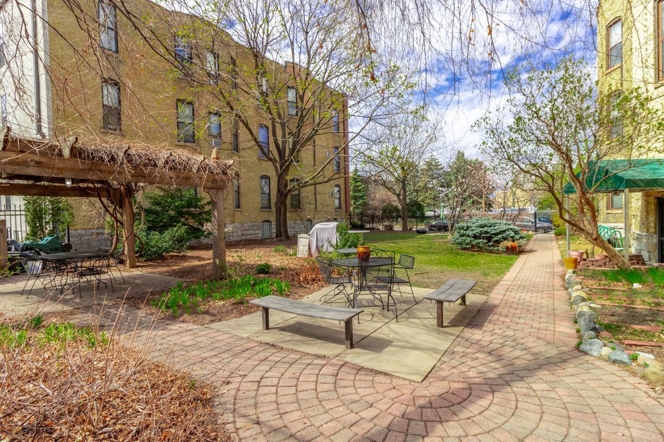 View of Residential at 1801 Elliot Avenue #5, Minneapolis MN 55404, Minneapolis (29 of 32) - Mike Wilen | Minnesota Team Real Estate
