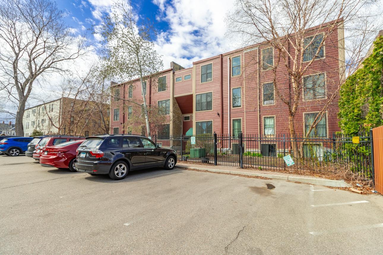 View of Residential at 1801 Elliot Avenue #5, Minneapolis MN 55404, Minneapolis (26 of 32) - Mike Wilen | Minnesota Team Real Estate