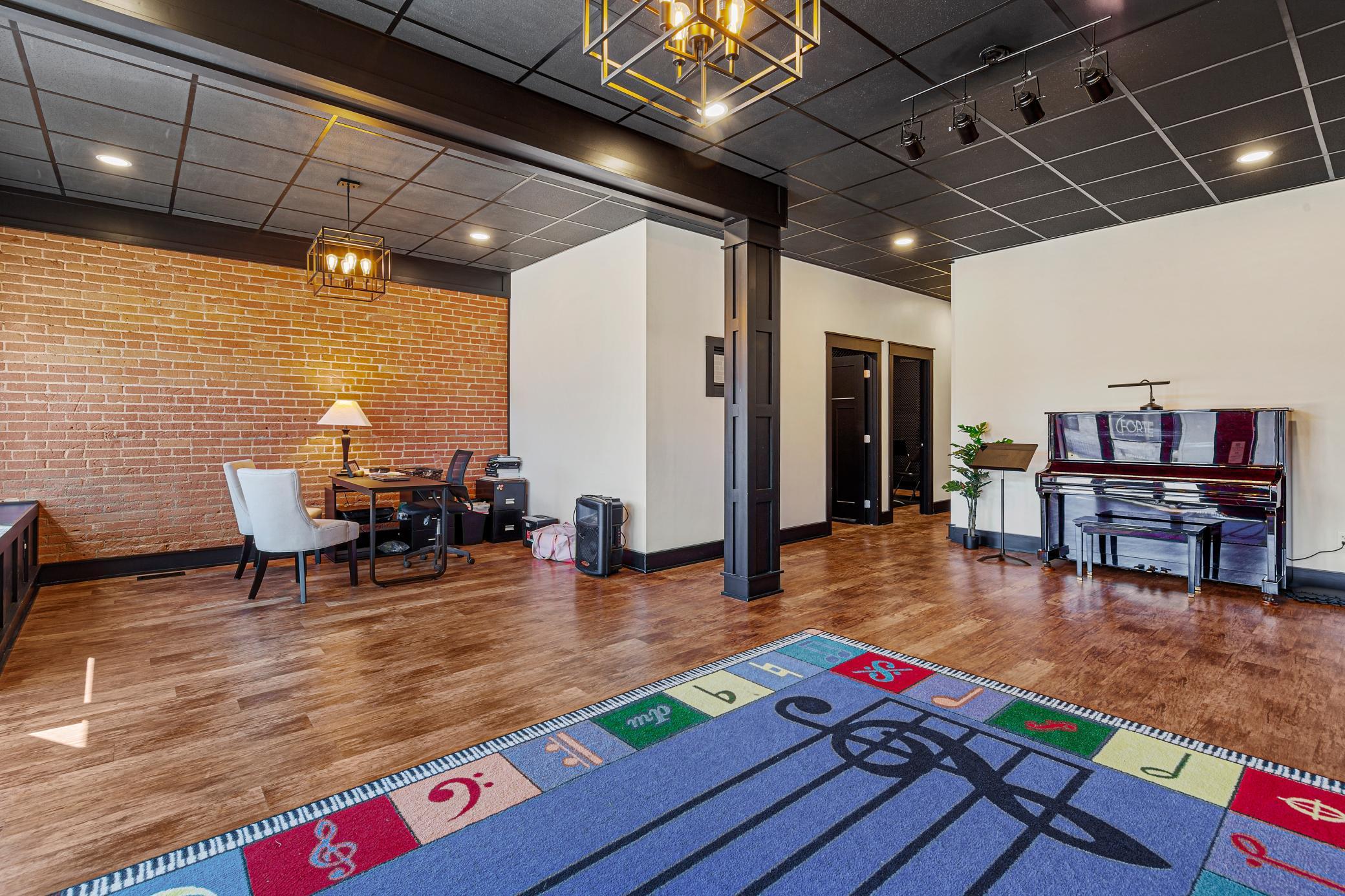 View of Commercial Sale at 106 Main Street, Le Sueur MN 56058, Le Sueur (13 of 32) - Mike Wilen | Minnesota Team Real Estate