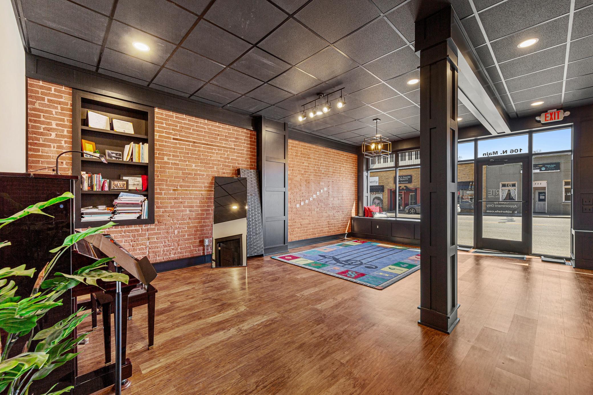 View of Commercial Sale at 106 Main Street, Le Sueur MN 56058, Le Sueur (11 of 32) - Mike Wilen | Minnesota Team Real Estate