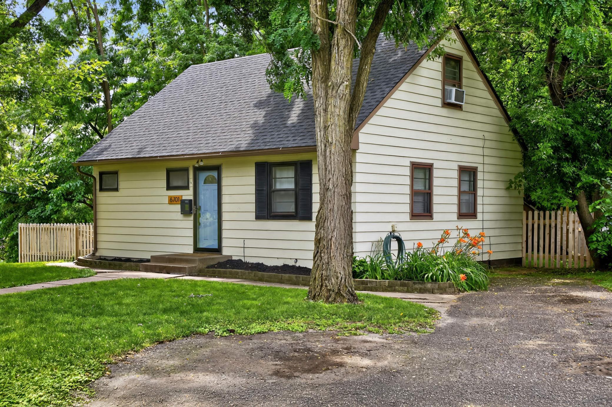 View of Residential at 6701 34th Avenue, Crystal MN 55427, Crystal - Mike Wilen | Minnesota Team Real Estate