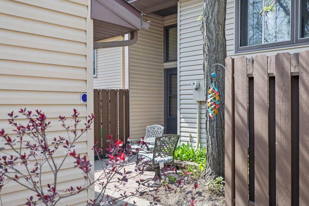 View of Residential at 147 River Woods Lane, Burnsville MN 55337, Burnsville - Mike Wilen | Minnesota Team Real Estate