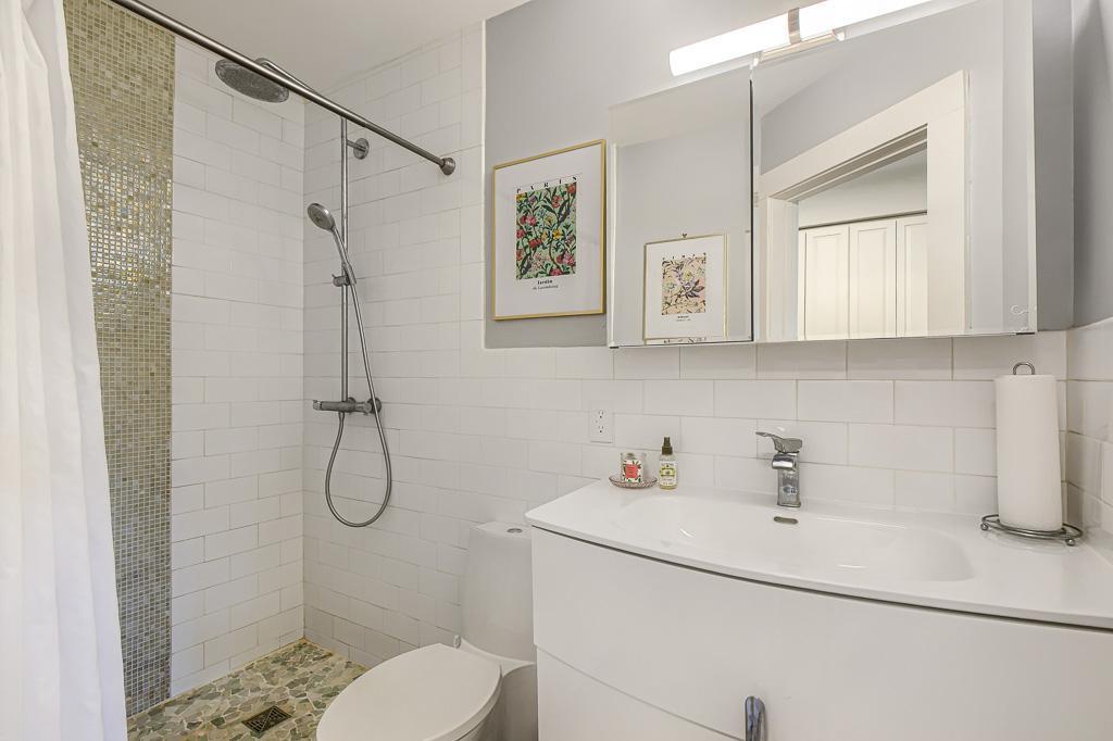 View of Residential Income at 518 Laurel Avenue, Saint Paul MN 55102, Saint Paul (7 of 30) - Mike Wilen | Minnesota Team Real Estate
